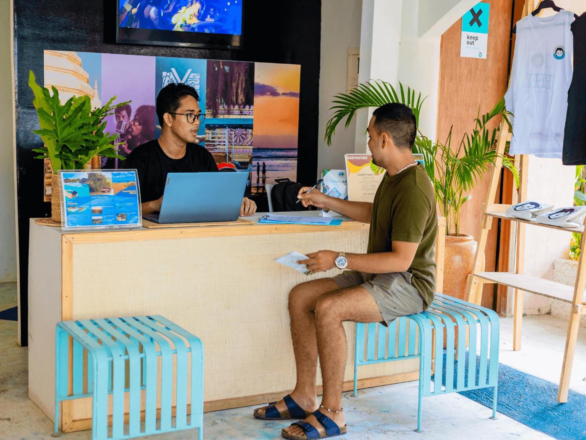 Mad Monkey Panglao Hostel Kültér fotó